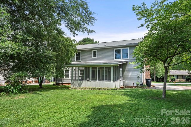 628 Bellows Lane, Charlotte, NC 28270