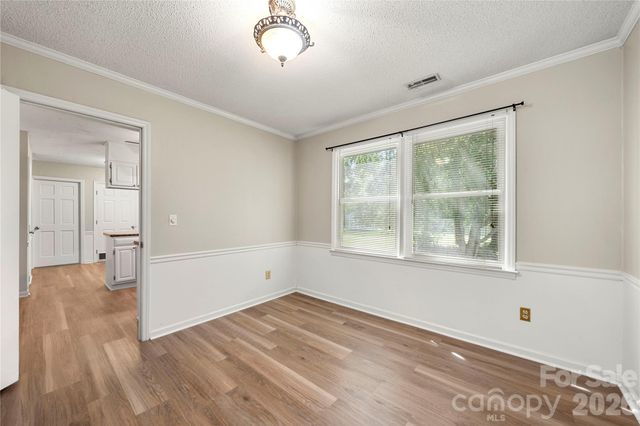 628 Bellows Lane, Charlotte, NC 28270