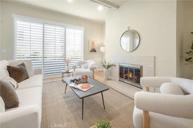 1870 Veteran Avenue 101, Los Angeles, CA 90025
