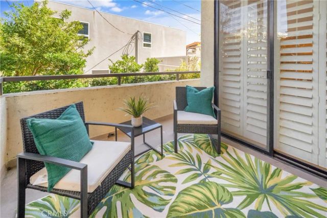 1870 Veteran Avenue 101, Los Angeles, CA 90025