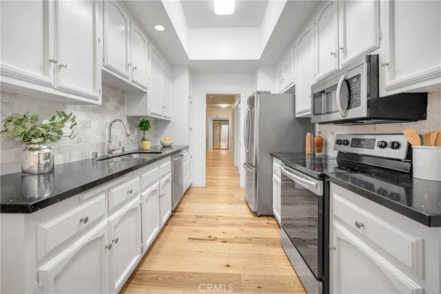 1870 Veteran Avenue 101, Los Angeles, CA 90025