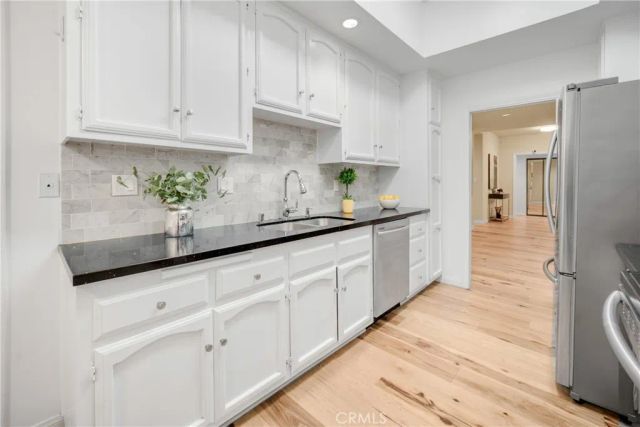 1870 Veteran Avenue 101, Los Angeles, CA 90025