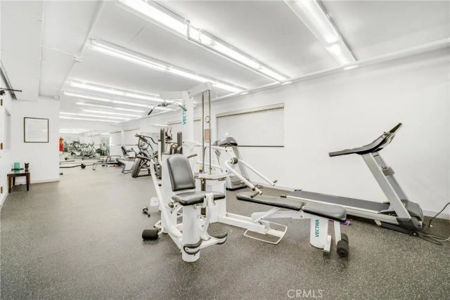 1870 Veteran Avenue 101, Los Angeles, CA 90025