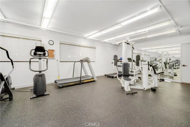 1870 Veteran Avenue 101, Los Angeles, CA 90025