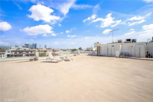 1870 Veteran Avenue 101, Los Angeles, CA 90025