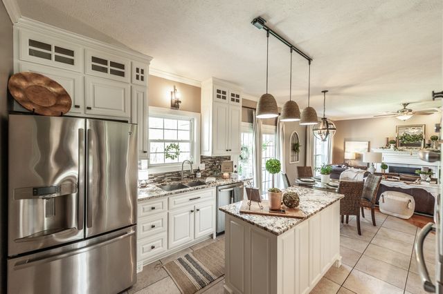 157 Hidden Cove Ct, Gallatin, TN 37066