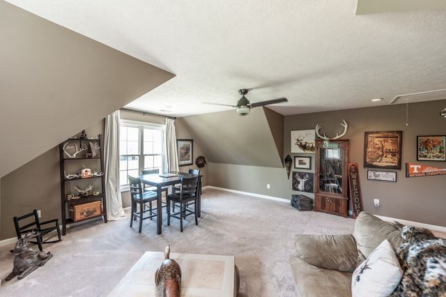 157 Hidden Cove Ct, Gallatin, TN 37066