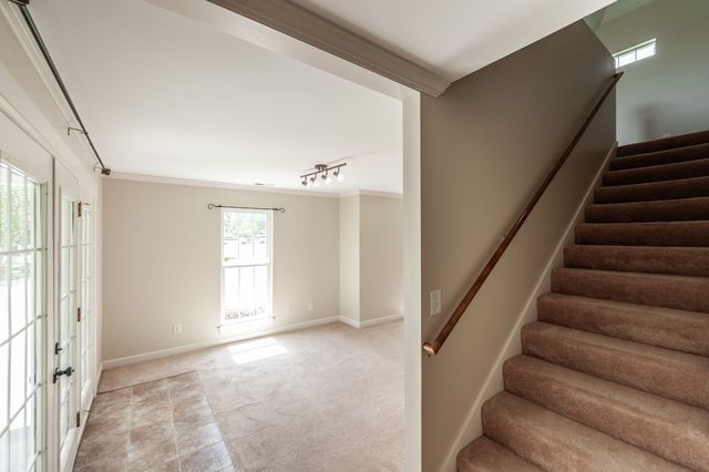 157 Hidden Cove Ct, Gallatin, TN 37066