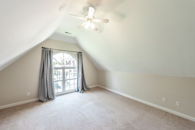 157 Hidden Cove Ct, Gallatin, TN 37066