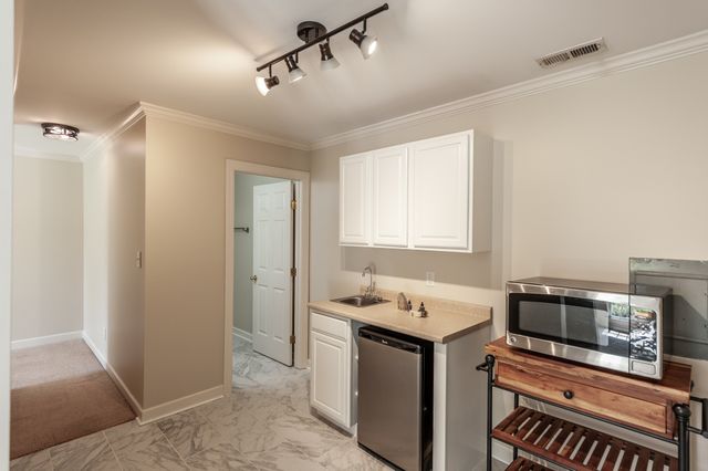 157 Hidden Cove Ct, Gallatin, TN 37066