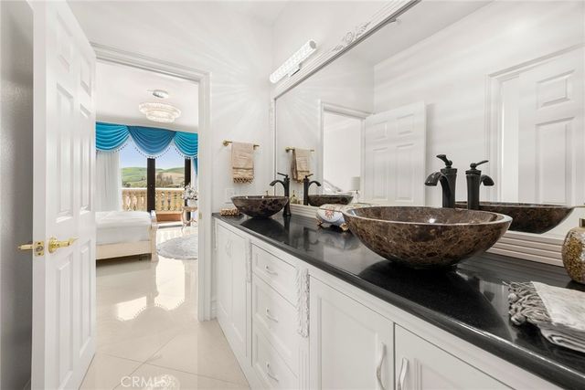 3991 Hollow ridge ct, Yorba Linda, CA 92887