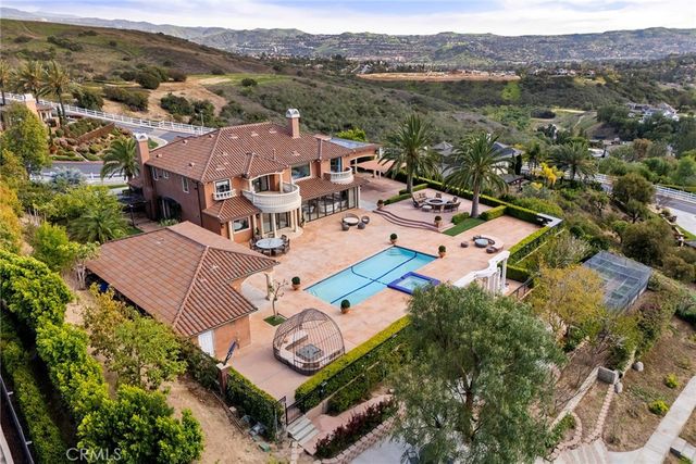 3991 Hollow ridge ct, Yorba Linda, CA 92887