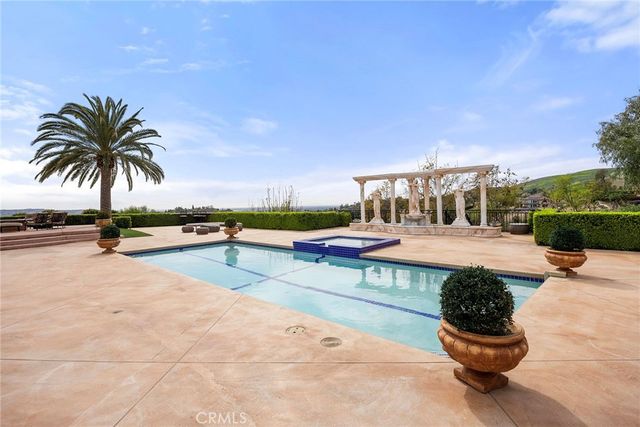 3991 Hollow ridge ct, Yorba Linda, CA 92887