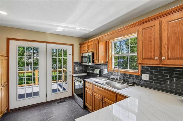 204 E 8th Street, Adrian, MO 64720