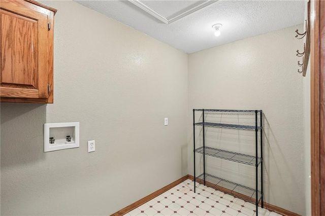 204 E 8th Street, Adrian, MO 64720