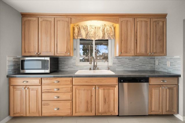 3704 E 28th Ave, Spokane, WA 99223