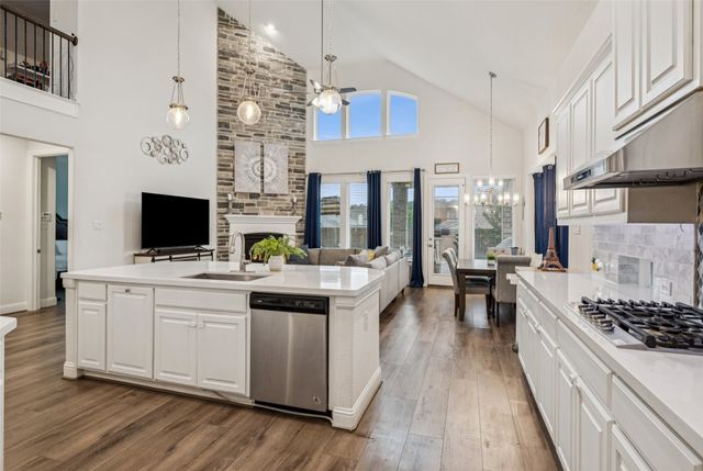 3909 Shrike Trail, Fort Worth, TX 76262