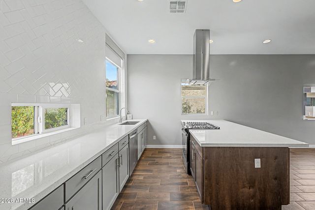 325 E CORONADO Road 20, Phoenix, AZ 85004