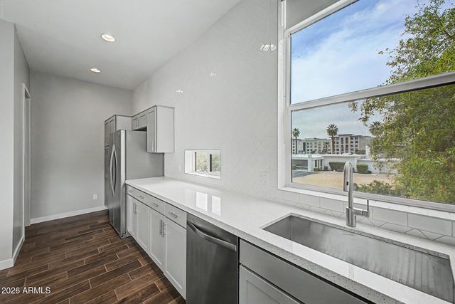 325 E CORONADO Road 20, Phoenix, AZ 85004