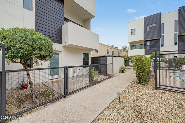 325 E CORONADO Road 20, Phoenix, AZ 85004