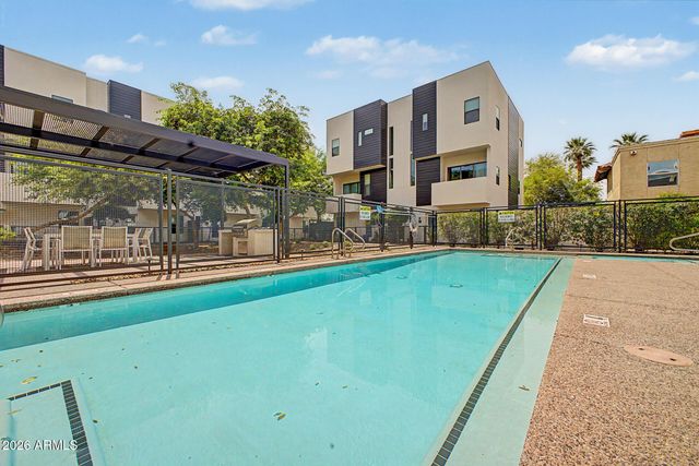 325 E CORONADO Road 20, Phoenix, AZ 85004