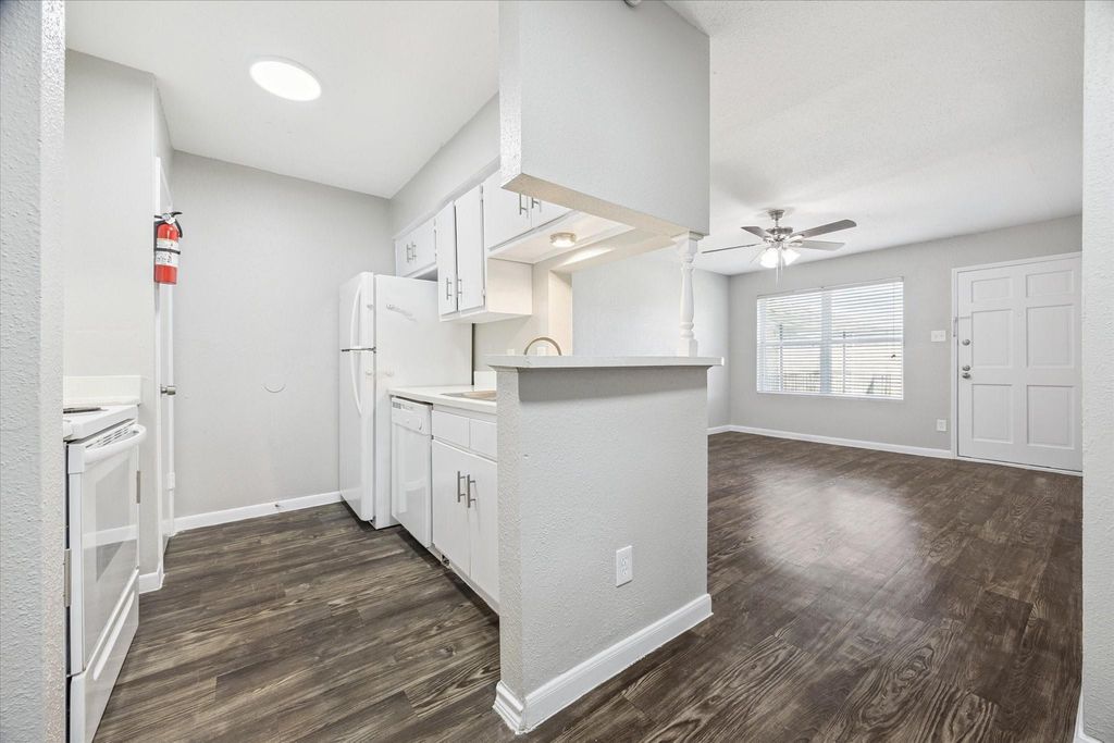 3800 Sherwood Lane 132, Houston, TX 77092