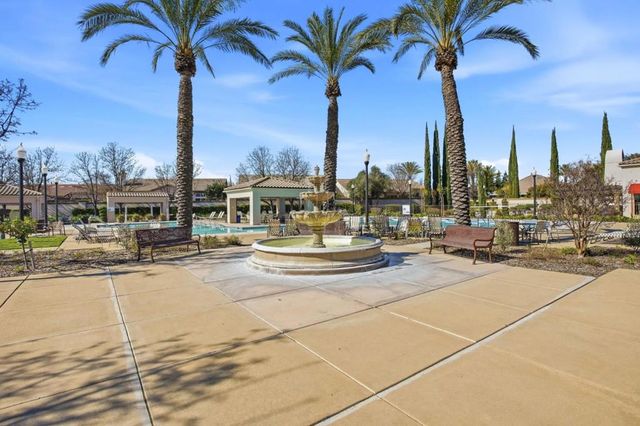 2360 Rose Arbor Drive, Sacramento, CA 95835