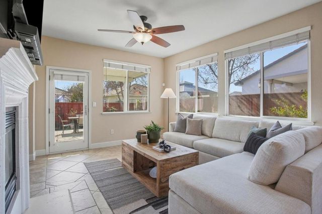 2360 Rose Arbor Drive, Sacramento, CA 95835