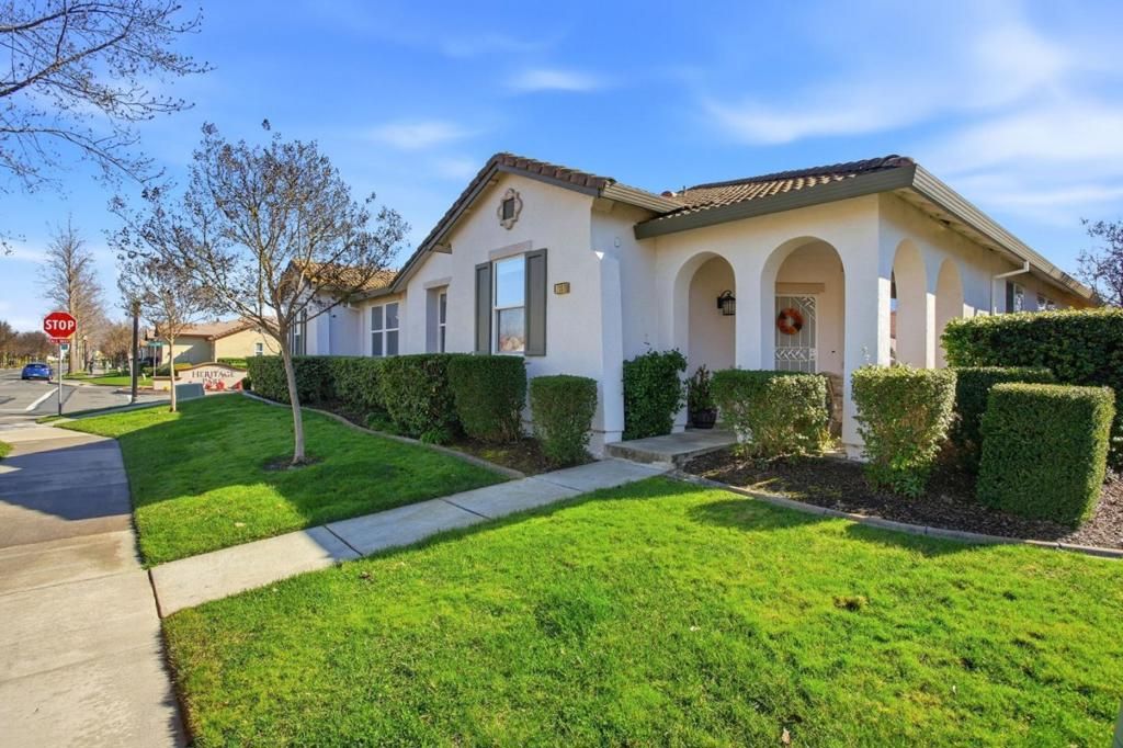 2360 Rose Arbor Drive, Sacramento, CA 95835