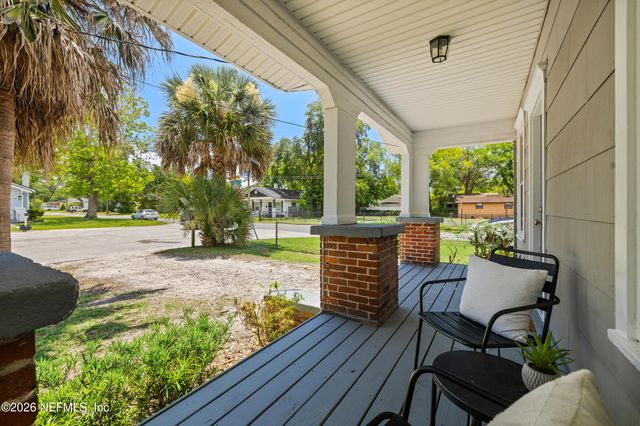 698 BRIDAL Avenue, Jacksonville, FL 32205