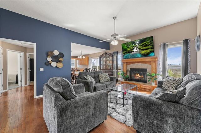 1405 NE 196th Street, Smithville, MO 64089