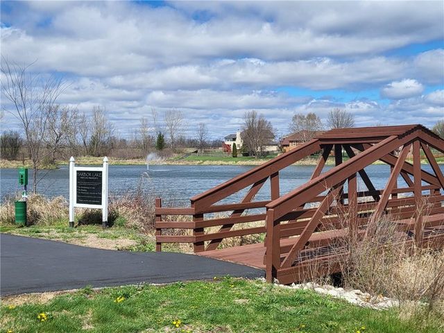 1405 NE 196th Street, Smithville, MO 64089