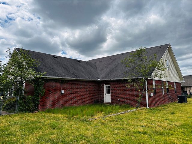 104 Cheyenne Lane, Clarksville, AR 72830