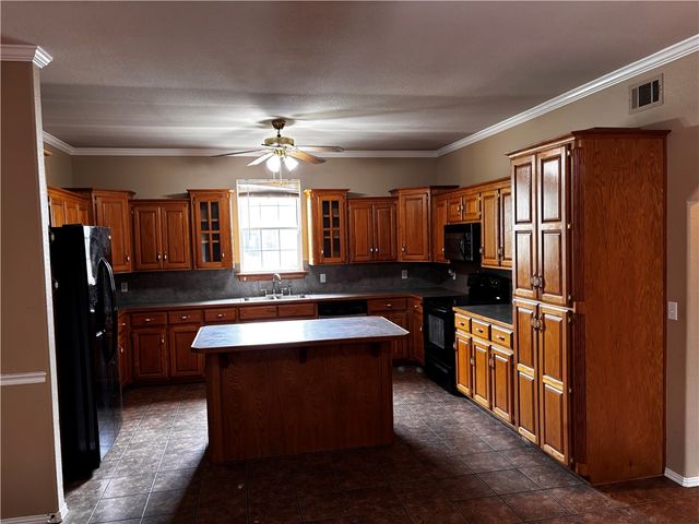 104 Cheyenne Lane, Clarksville, AR 72830