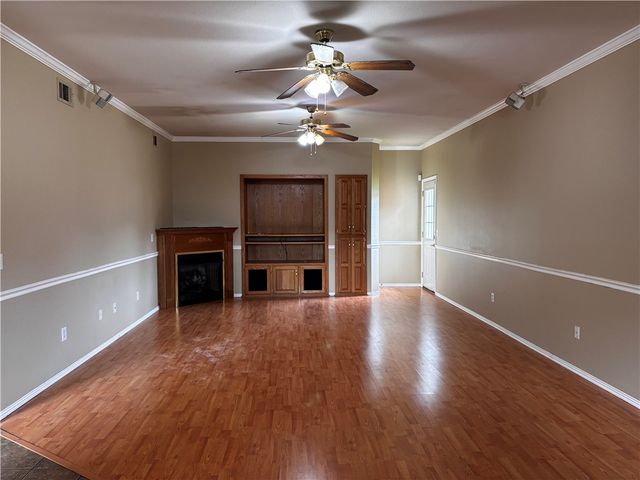 104 Cheyenne Lane, Clarksville, AR 72830