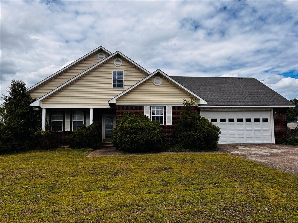 104 Cheyenne Lane, Clarksville, AR 72830