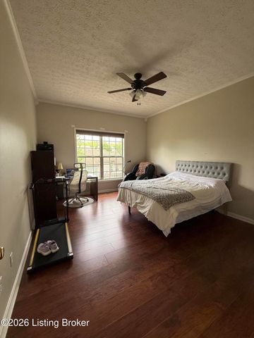 11012 Symington Cir, Louisville, KY 40241