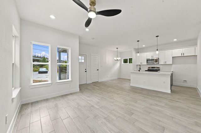 8707 Westcott Road A B, Houston, TX 77016