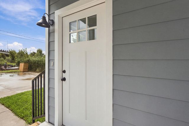 8707 Westcott Road A B, Houston, TX 77016