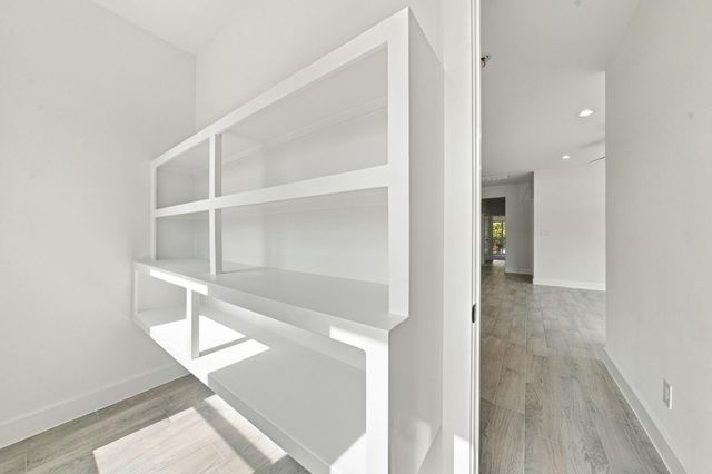 8707 Westcott Road A B, Houston, TX 77016