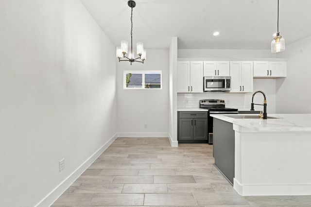8707 Westcott Road A B, Houston, TX 77016