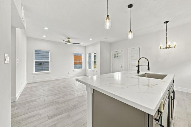 8707 Westcott Road A B, Houston, TX 77016