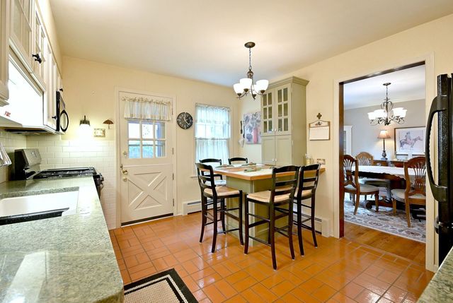 3946 Gilbert Avenue, Western Springs, IL 60558