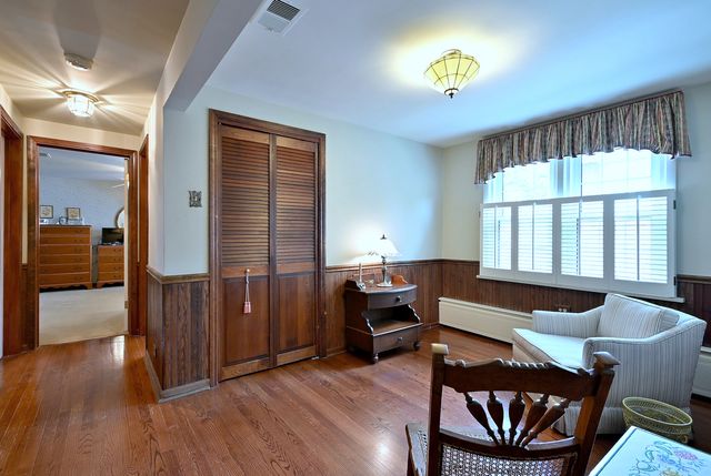 3946 Gilbert Avenue, Western Springs, IL 60558