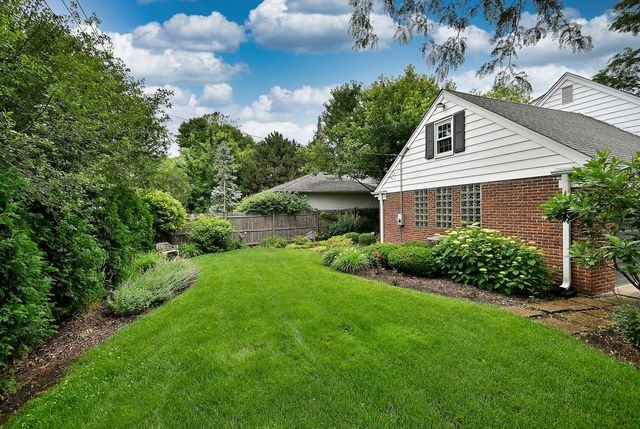 3946 Gilbert Avenue, Western Springs, IL 60558