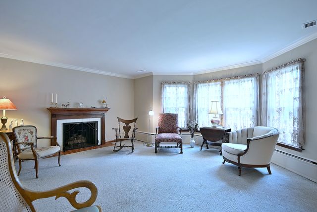 3946 Gilbert Avenue, Western Springs, IL 60558