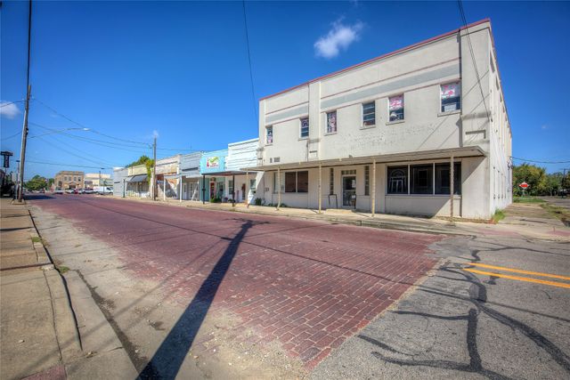 161 E Dallas Avenue, Cooper, TX 75432