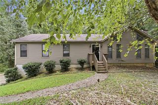 5756 Lake Court NW, Kennesaw, GA 30152