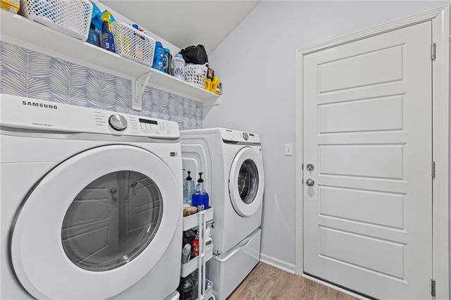 710 Hidden Meadows Drive, Paola, KS 66071