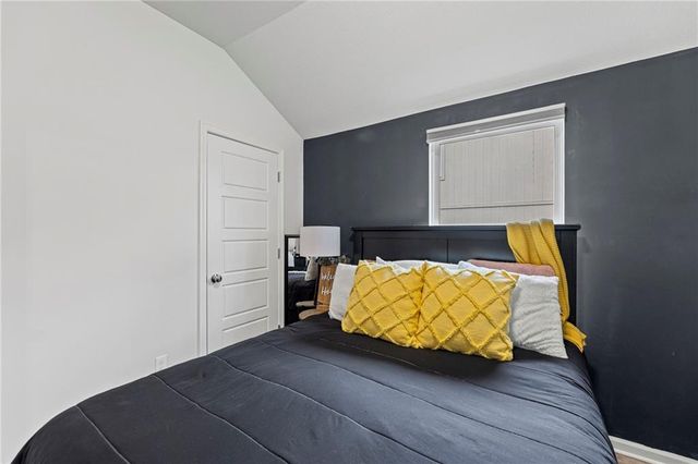 710 Hidden Meadows Drive, Paola, KS 66071